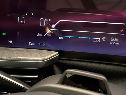 New 2025 Cadillac Escalade IQ Luxury 2 w/ LPO, Radiant Package image 18