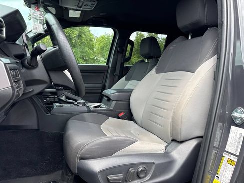 Used 2025 Toyota Tacoma TRD Sport w/ TRD Sport Upgrade Package AWD/4WD image 9