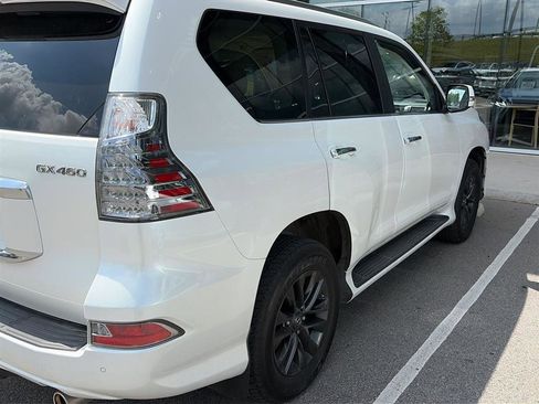 Used 2023 Lexus GX 460 Premium w/ Premium Package image 5
