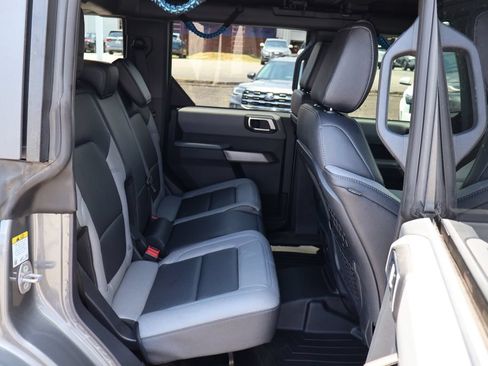Used 2022 Ford Bronco Black Diamond AWD/4WD image 21