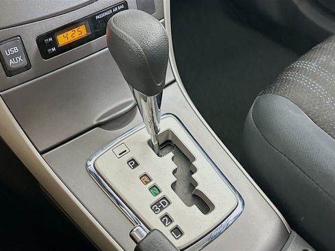 Used 2011 Toyota Corolla S image 23