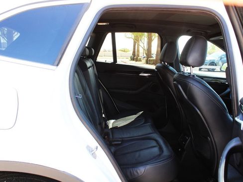 Used 2018 BMW X1 sDrive28i FWD image 13