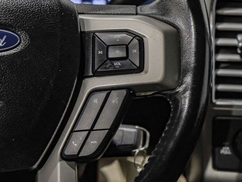 Used 2017 Ford F250 Lariat w/ Chrome Package image 17