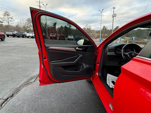 Used 2019 Volkswagen Jetta S image 21