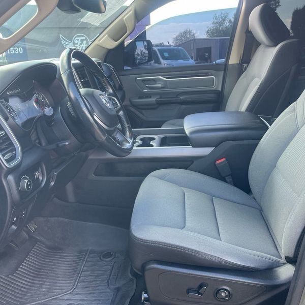 Used 2020 RAM 1500 Big Horn AWD/4WD image 5