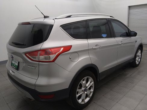 Used 2016 Ford Escape Titanium FWD image 9