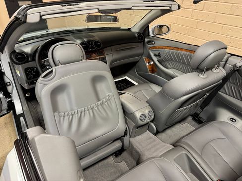 Used 2008 Mercedes-Benz CLK 350 Cabriolet image 29