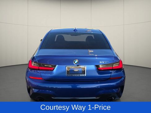 Used 2022 BMW 330i Sedan w/ M Sport Package RWD image 6
