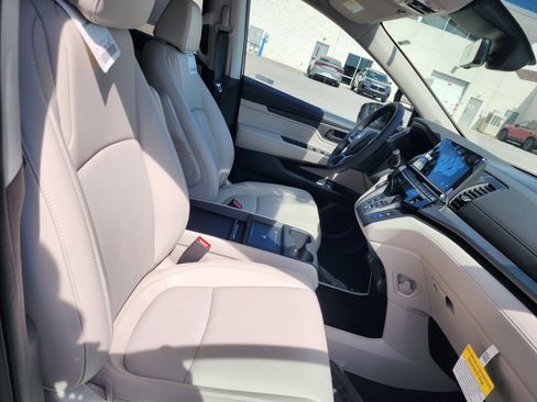 New 2026 Honda Odyssey EX-L image 5