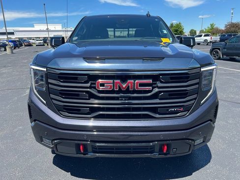 Used 2023 GMC Sierra 1500 AT4 w/ Technology Package AWD/4WD image 6