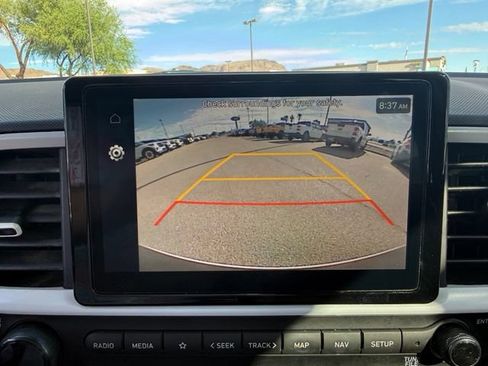 Used 2024 Hyundai Venue Limited FWD image 23