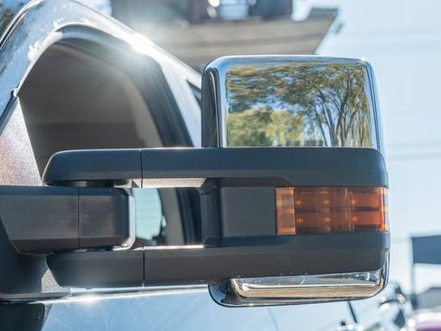 Used 2019 GMC Sierra 2500 Denali w/ Duramax Plus Package image 10