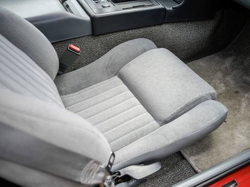 Used 1988 Pontiac Fiero GT RWD image 28