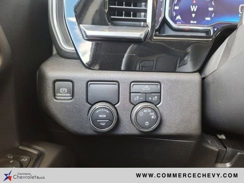 Used 2022 Chevrolet Silverado 1500 LT w/ Protection Package image 19