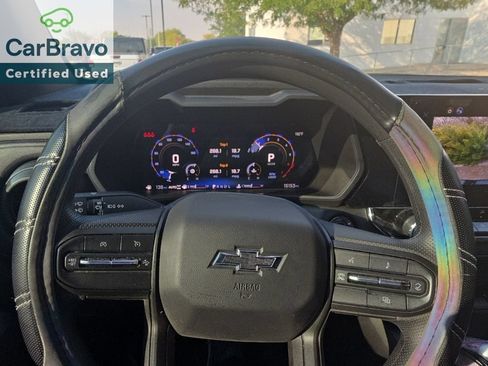 Used 2025 Chevrolet Colorado Trail Boss AWD/4WD image 15