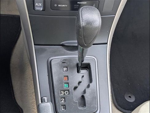 Used 2013 Toyota Corolla L image 13