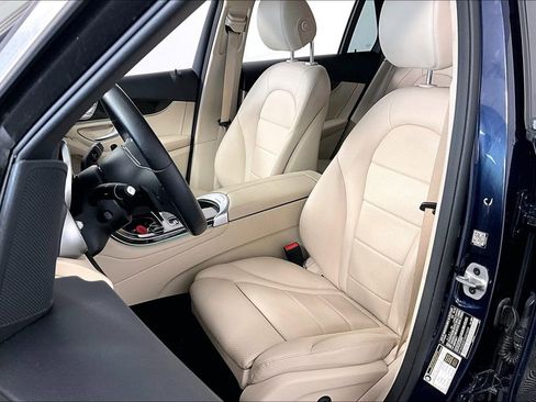 Used 2022 Mercedes-Benz GLC 300 w/ Premium Package Lite image 25