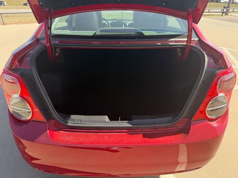 Used 2014 Chevrolet Sonic LS image 5