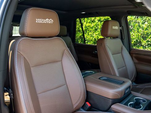 Used 2023 Chevrolet Tahoe High Country AWD/4WD image 27