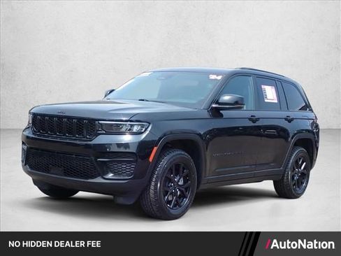 Used 2024 Jeep Grand Cherokee Altitude AWD/4WD image 1