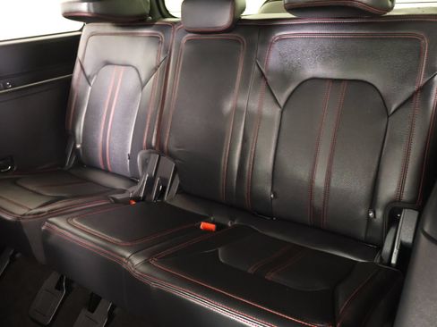 Used 2023 Ford Expedition Limited AWD/4WD image 13