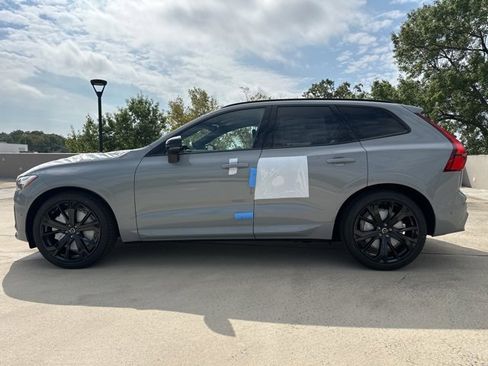 New 2026 Volvo XC60 B5 Ultra w/ Climate Package image 4