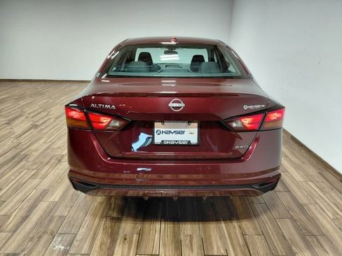 Used 2025 Nissan Altima 2.5 SV image 20