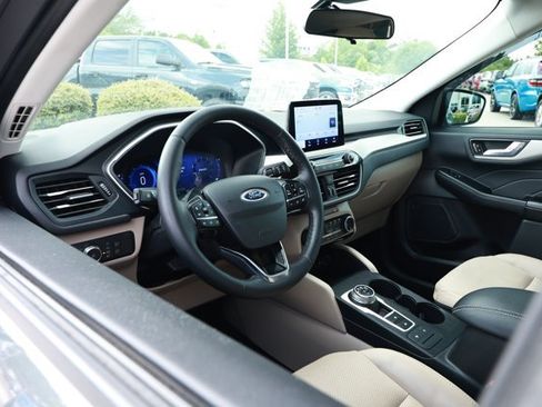 Used 2022 Ford Escape SEL w/ Technology Package FWD image 26