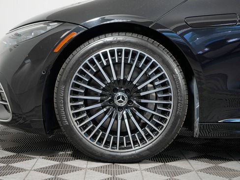 Certified 2023 Mercedes-Benz EQS 580 4MATIC Sedan image 9