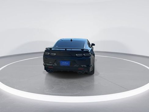 Used 2019 Chevrolet Camaro SS RWD image 6