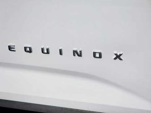 New 2026 Chevrolet Equinox LT image 7