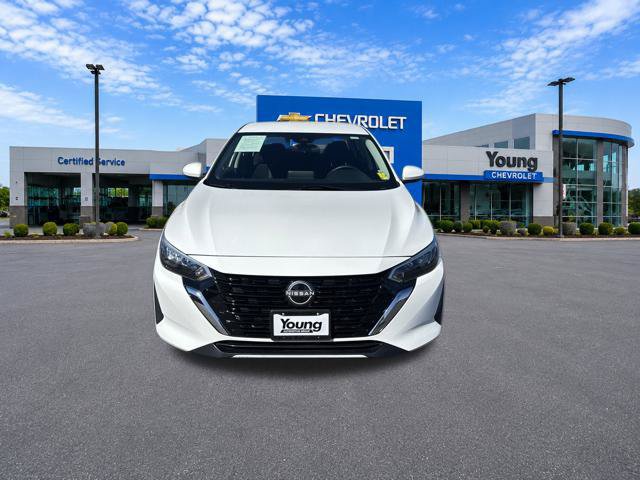 Used 2025 Nissan Sentra SV FWD image 2