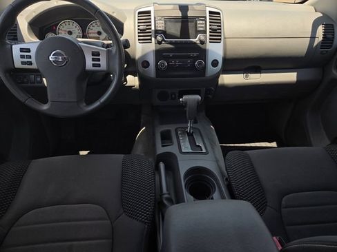 Used 2018 Nissan Frontier SV RWD image 8