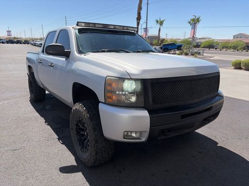 Used 2011 Chevrolet Silverado 1500 LT w/ All-Star Edition AWD/4WD image 8