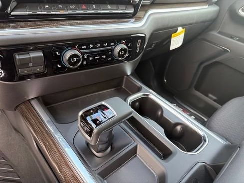 New 2026 Chevrolet Silverado 1500 LT Trail Boss w/ LT Trail Boss Premium Package AWD/4WD image 17
