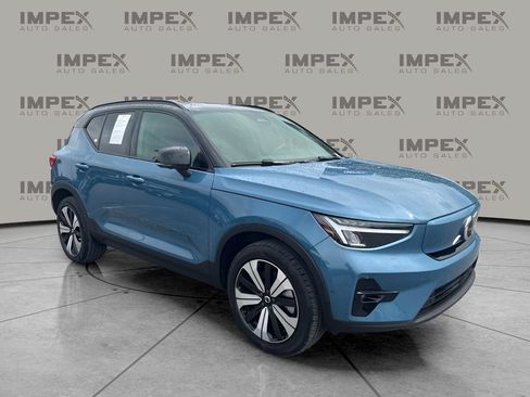 Used 2023 Volvo XC40 Recharge Plus AWD/4WD image 4