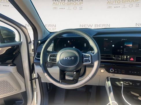 New 2026 Kia Carnival SX Prestige FWD image 12