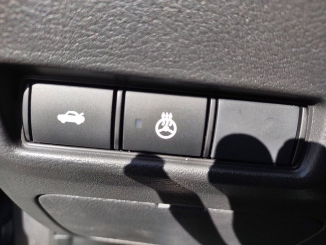 Used 2027 Nissan Sentra SV FWD image 18