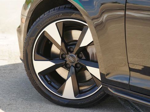 Used 2017 Audi A4 2.0T Premium Plus w/ Premium Plus Package AWD/4WD image 20