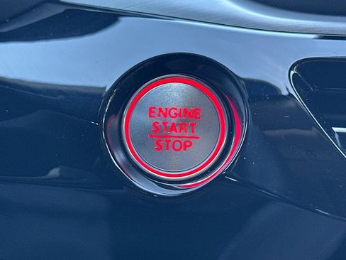 Certified 2025 Acura MDX SH-AWD w/ Technology Package image 30