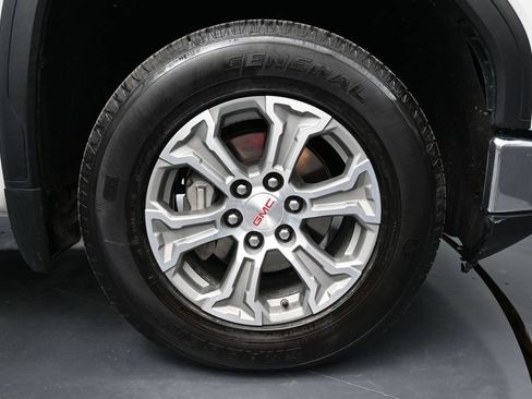 Used 2024 GMC Sierra 1500 SLT AWD/4WD image 28