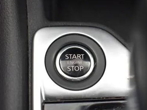 Used 2024 Nissan Sentra SV image 32