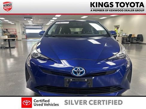 Certified 2016 Toyota Prius Two FWD image 3