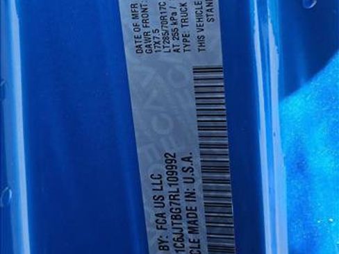 Used 2024 Jeep Gladiator Rubicon image 15