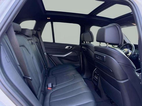 Used 2022 BMW X5 xDrive40i w/ M Sport Package AWD/4WD image 28