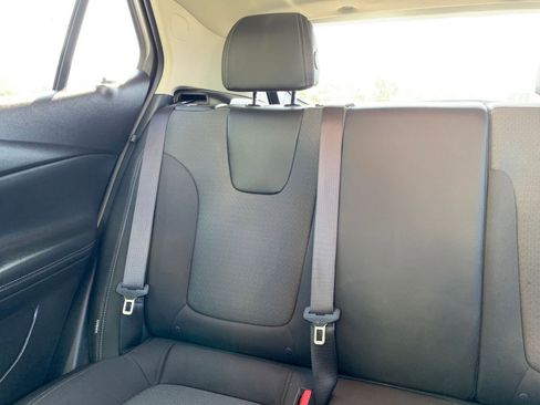 Used 2025 Buick Encore GX Preferred image 37