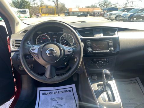 Used 2018 Nissan Sentra SV image 9