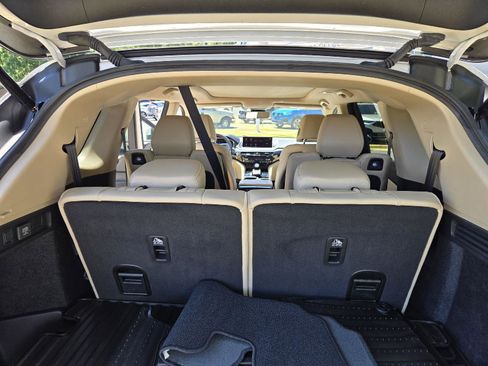 Certified 2023 Acura MDX FWD w/ Technology Package image 25
