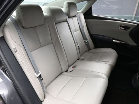 Used 2013 Toyota Avalon XLE Touring FWD image 13