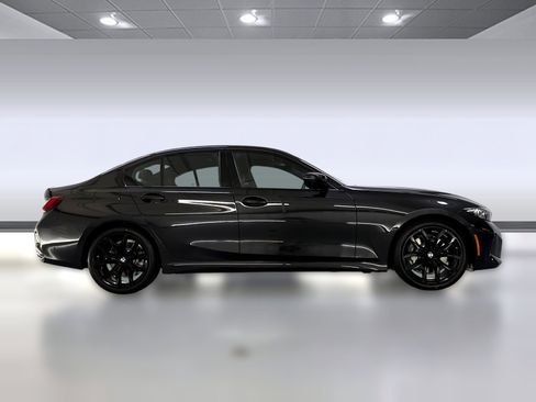 Used 2026 BMW 330i Sedan w/ M Sport Package image 8